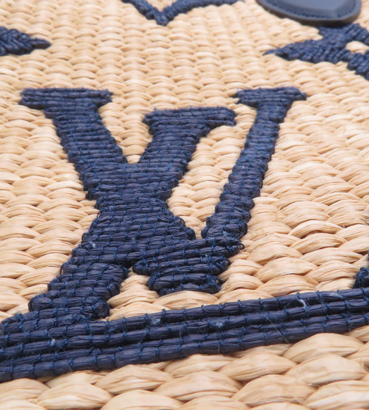 LOUIS VUITTON Onthego MM Blue Monogram Raffia